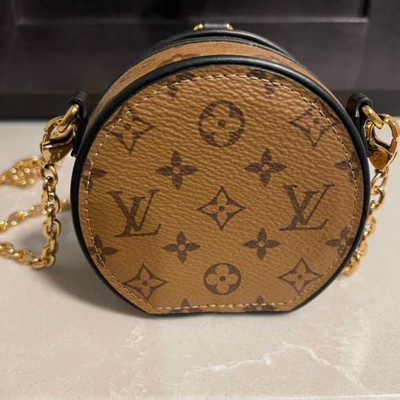 (((SOLD)))  **AUTHENTIC** 2019 Monogram Reverse Boite Chapeau Necklace - Picture 2 of 11